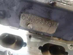 Sylinterikansi OEM 06H103373N VW T6 2.0 TSI:lle
