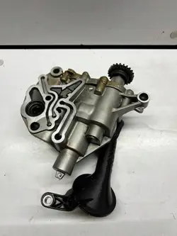 Öljypumppu OEM YQP2948 Audi TT Mk2 2.0 TFSI:lle