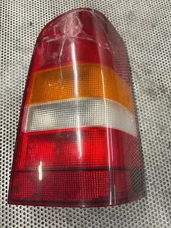 Luz trasera derecha Vito W638 6388201764