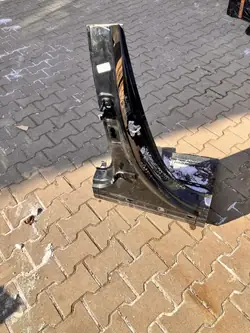 Rechter drempelhoekpaal OEM TM21894 Mercedes W177 Sedan