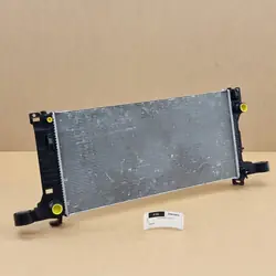 Radiateur d'eau OEM 32249456 pour Volvo XC40 2017-2025