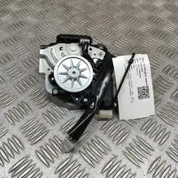 Lexus UX (AA1/AH1/MA1) Serrure coffre 2020 OEM 69350-76030