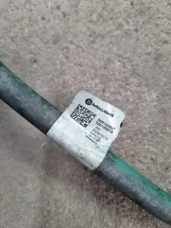 Polttoainejohto OEM 22122847 Volvo D13K-rekkoihin