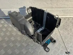 Base de batterie IG AUTO PEŁCZYN pour Ford Puma MK2 1.0