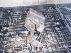 Suporte de Mola Dianteiro Esquerdo OEM 5010574077