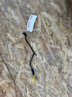 Soporte de capó Peugeot 308 III OEM T10