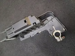 Pince borne négative Skoda VW OEM 5QF915459