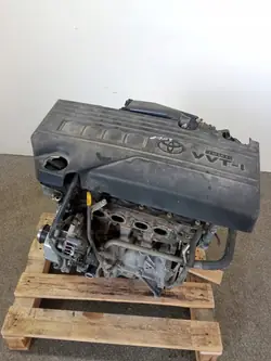 Kokonaismoottori 1NR-FE 1.33 1.3 16V Toyota Yaris II