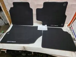Tapis auto Kia Optima OEM D4144ADE50 - Occasion