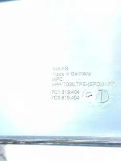 Cubierta brazo limpiaparabrisas VW Crafter OEM 7C1819404 - Usado
