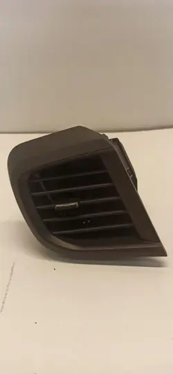 Grelha de entrada de ar esquerda OEM 9808364377 para Opel Vivaro C