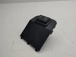 Prise USB Toyota OEM 8553242010 pour RAV4 XA50