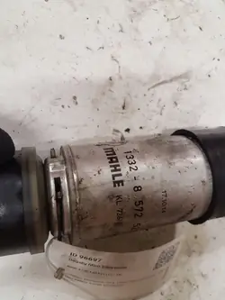 BMW Polttoainesuodattimen lämmitin OEM 13328572522 - Käytetty