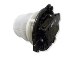 Soplador de aire Toyota RAV4 XA50 OEM 05C05 - Usado