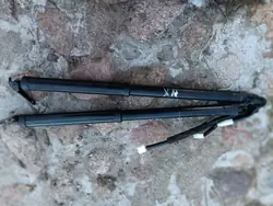 Lexus NX Tavaratilan Kannen Tuennot OEM L95437 - Käytetty