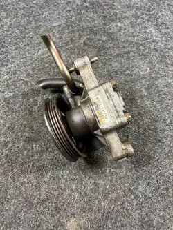 Pompe de direction assistée Honda Civic P1J 101109W