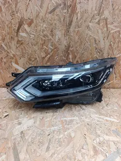 Farol esquerdo Nissan Qashqai II Lift J11