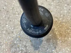 Válvula Mercedes-Benz OEM A0014764432 - Usado