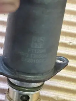 Soupape de commande d'arbre à cames OEM 13150429F - Skoda