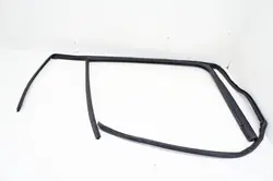 OEM UU167 5G9839431/432 vänster bakdörr glastätning
