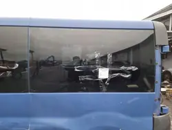 Hintere Linke Scheibe OEM DŁ. 131CM Renault Trafic II