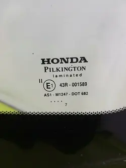 Begagnad Honda framruta OEM SZYBA CZOŁOWA