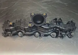 Colector de admisión Ford Ranger OEM BB3Q9424A 2.2L
