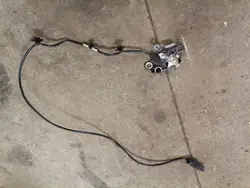 Cerradura capó Peugeot 2008 OEM ngfdewdd - Usado