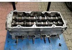 OEM 04L103403L Sylinterikansi VW T6 2.0 TDI:lle