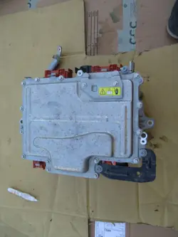 Renault Arkana 1.6 E-Tech Converter OEM 231C18318R