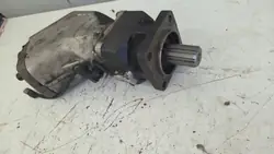 Pompe hydraulique à pistons Volvo OEM 22420244 Occasion