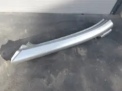 Pilier de toit avant droit OEM SUZUKI VITARA III