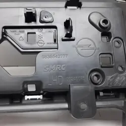 OEM 7104443 radioframe för Opel Grandland Lift
