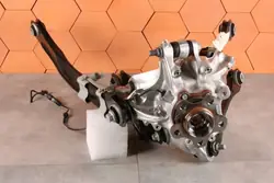 BMW 5 G61 i5 Moyeu Arrière Droit OEM 8840684 Occasion