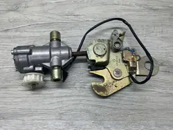 OEM 1299101661 Höger sitslutningsmekanism Mercedes