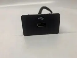 Prise USB Ford Mustang VI OEM EM2T14G332 2016