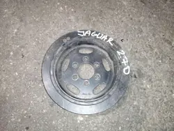 Kampiakselin hihnapyörä 4R8Q6B319AA Jaguar XF 3.0L Diesel
