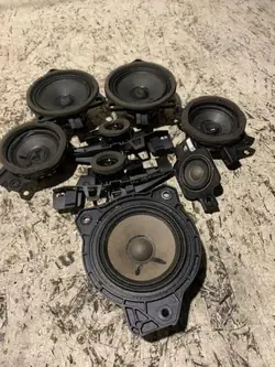 Sistema de som Volvo OE OEM 31438477 para XC40