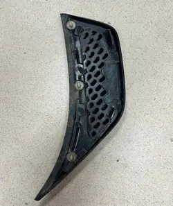 Linker spatbord plastic OEM 68297665AE voor Wrangler Gladiator