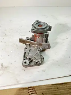 Vattenpump Ford Fiesta MK7