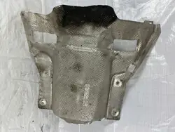 Mercedes lämpöeristyssuoja OEM A2136823202