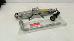 Cric voiture OEM 89211S05003 pour Honda Civic IX 12-17