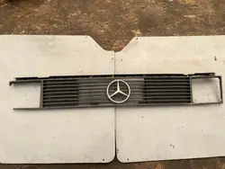 Mercedes-Benz MB100 Kylargaller OEM atrapa mb100 - mefjuu