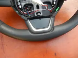 Volante OEM 484008448R para Renault Clio IV