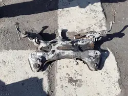 Hyundai I-40 Hulpframe OEM 624013Z100