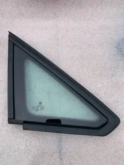 VW Caddy III 2010-2015 Vetro Triangolare Carrozzeria Destro OEM 2K5845412