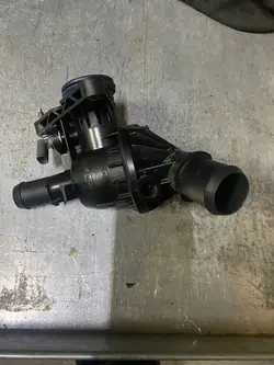 Ford Transit MK8 Custom 2.0 EcoBlue Thermostat Housing OEM