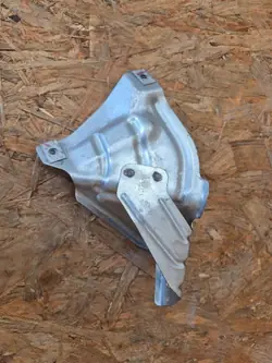 Support d'aile avant droit OEM 052444756 pour Opel Mokka X