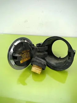 Bränslelucka OEM 74480-SMG-E010-51 för Honda Civic VIII