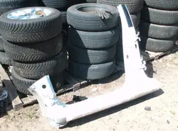 Toyota Yaris III Linke Vordersäule - OEM Teil